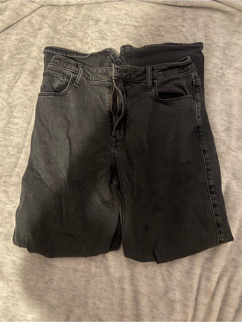Hollister Relaxed RippedBlack Denim Jeans